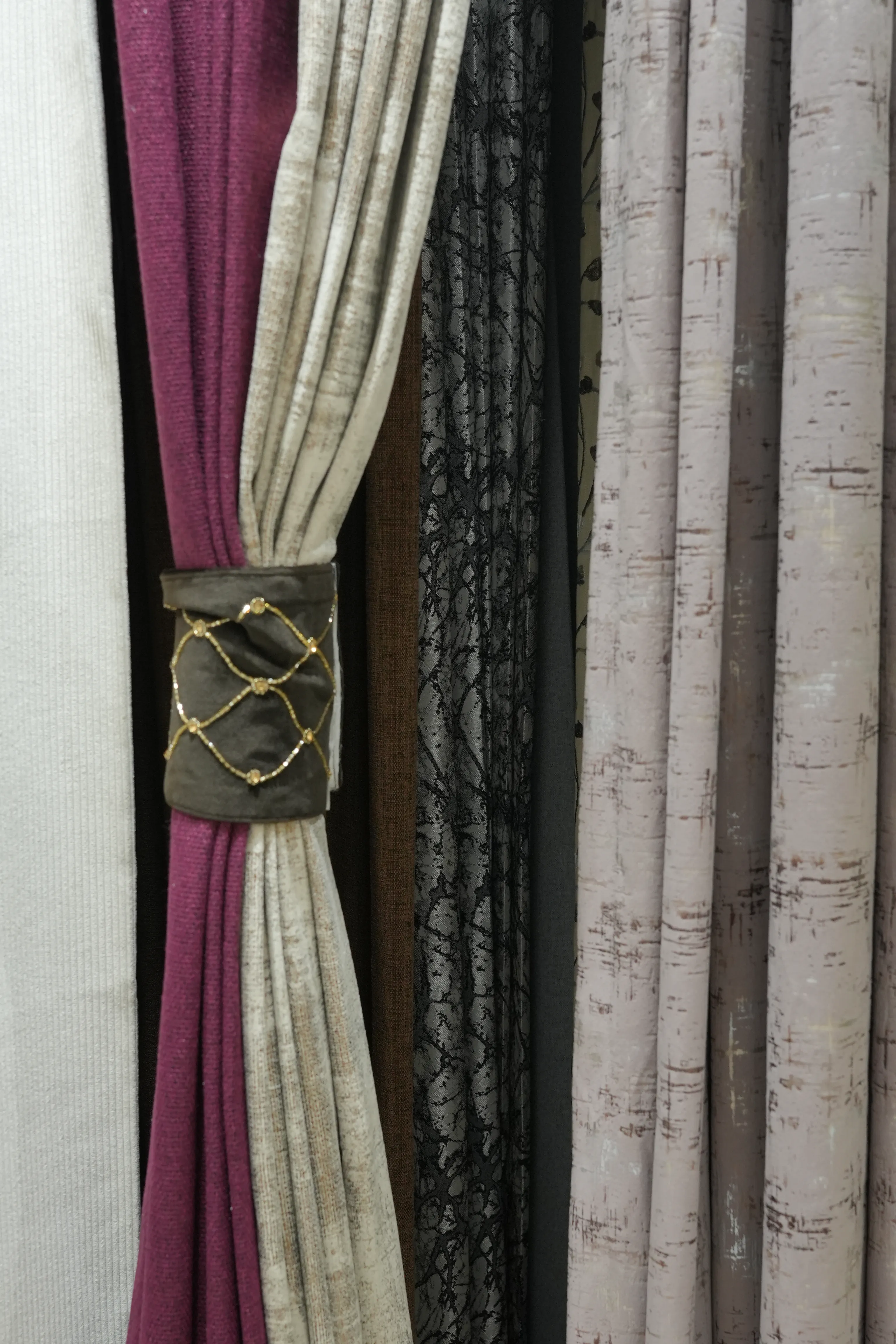 Curtains — In Fashion Furnishings Gomti Nagar